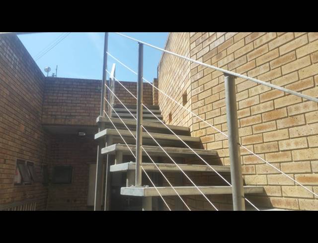 1 BEDROOM STUDIO APARTMENT TO LET IN ATHOLL HEIGHTS